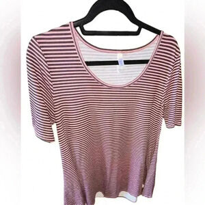 Lularoe medium black & rose pinstripe Perfect‎ Tee. GUC . Ex retailer piece.